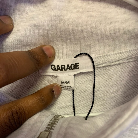 Light Gray cropped sweater bought from garage SZ:M - Picture 4 of 4